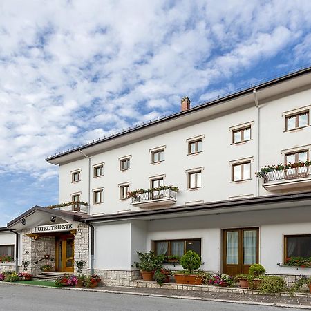 Hotel Trieste Рокказаро Экстерьер фото