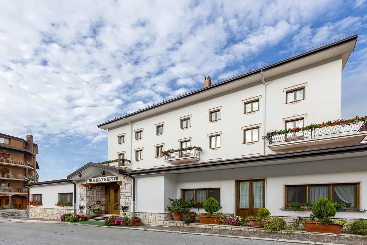 Hotel Trieste Рокказаро Экстерьер фото