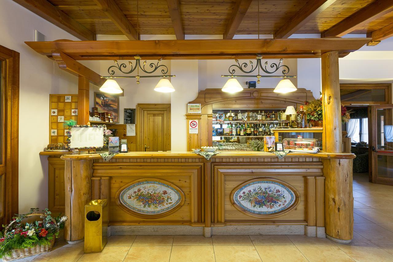 Hotel Trieste Рокказаро Экстерьер фото